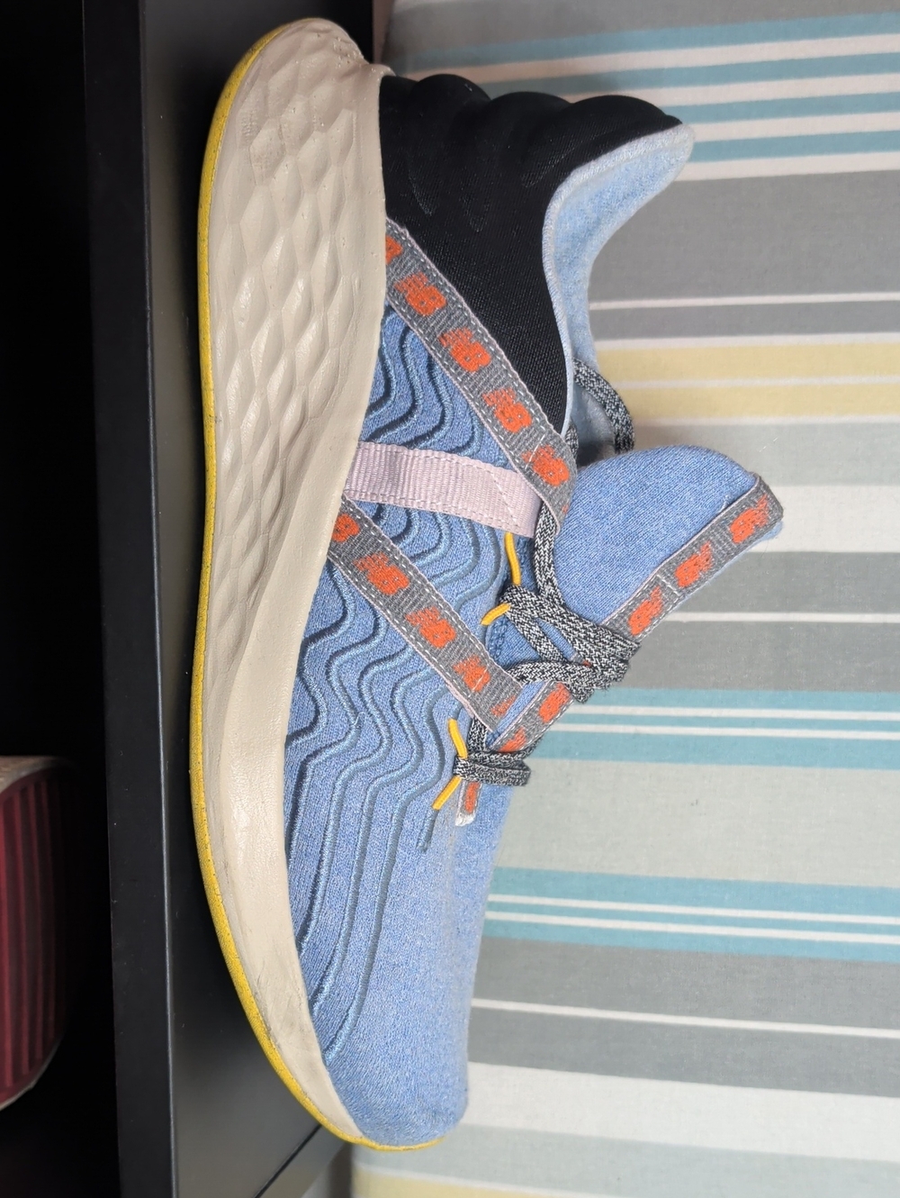 Mens New Balance ROAV M13